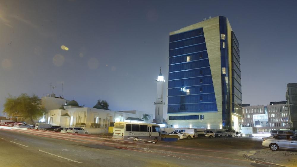 La Castle Hotel Doha Exterior foto